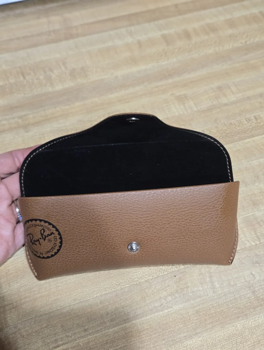 Authentic Luxottica Ray Ban Pebbled Brown Sunglasses Glasses Snap Case ONLY